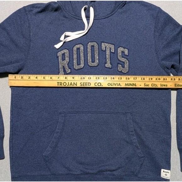 Roots Men’s Medium Hoodie Blue Pullover Sweatshirt Logo Kangaroo Pocket - Picture 9 of 11